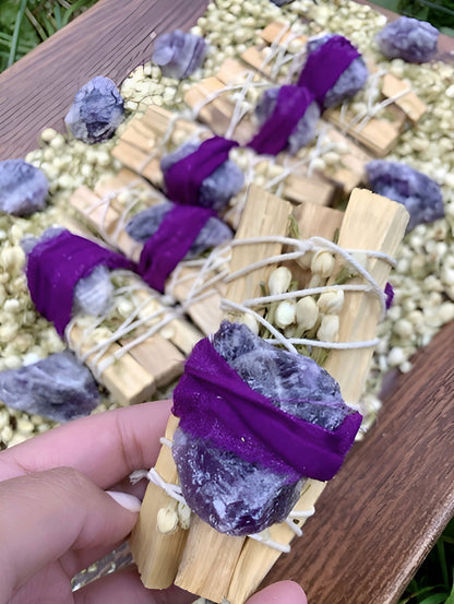 Protection Good Vibes Smudge Kit: amethyst + palo santo