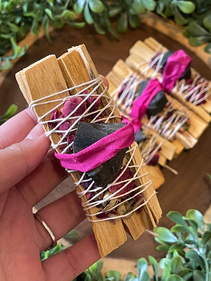 Good Vibes Smudge Kit: black obsidian + palo santo